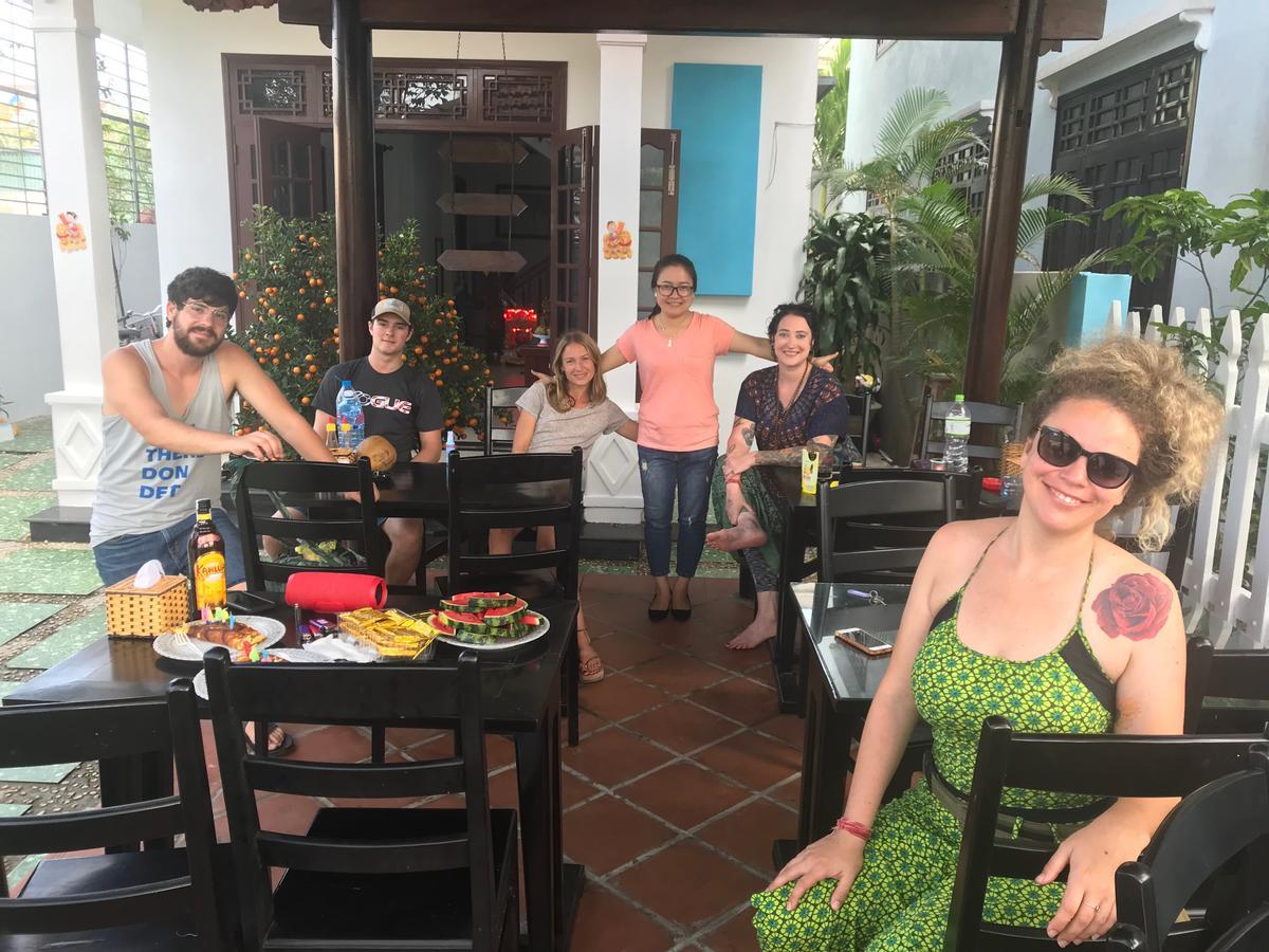 Cheerful Hoi An Hostel Extérieur photo
